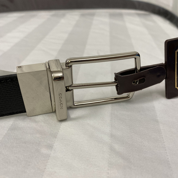 NWT Coach Belt in Crossgrain Leather Black / Brown - Picture 6 of 7